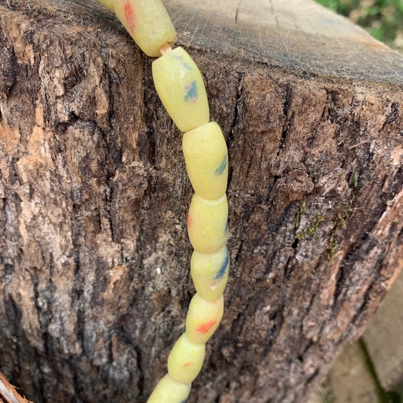 Indigenous Tribal Vintage African Trade Beads/Native - Picture 4 of 4